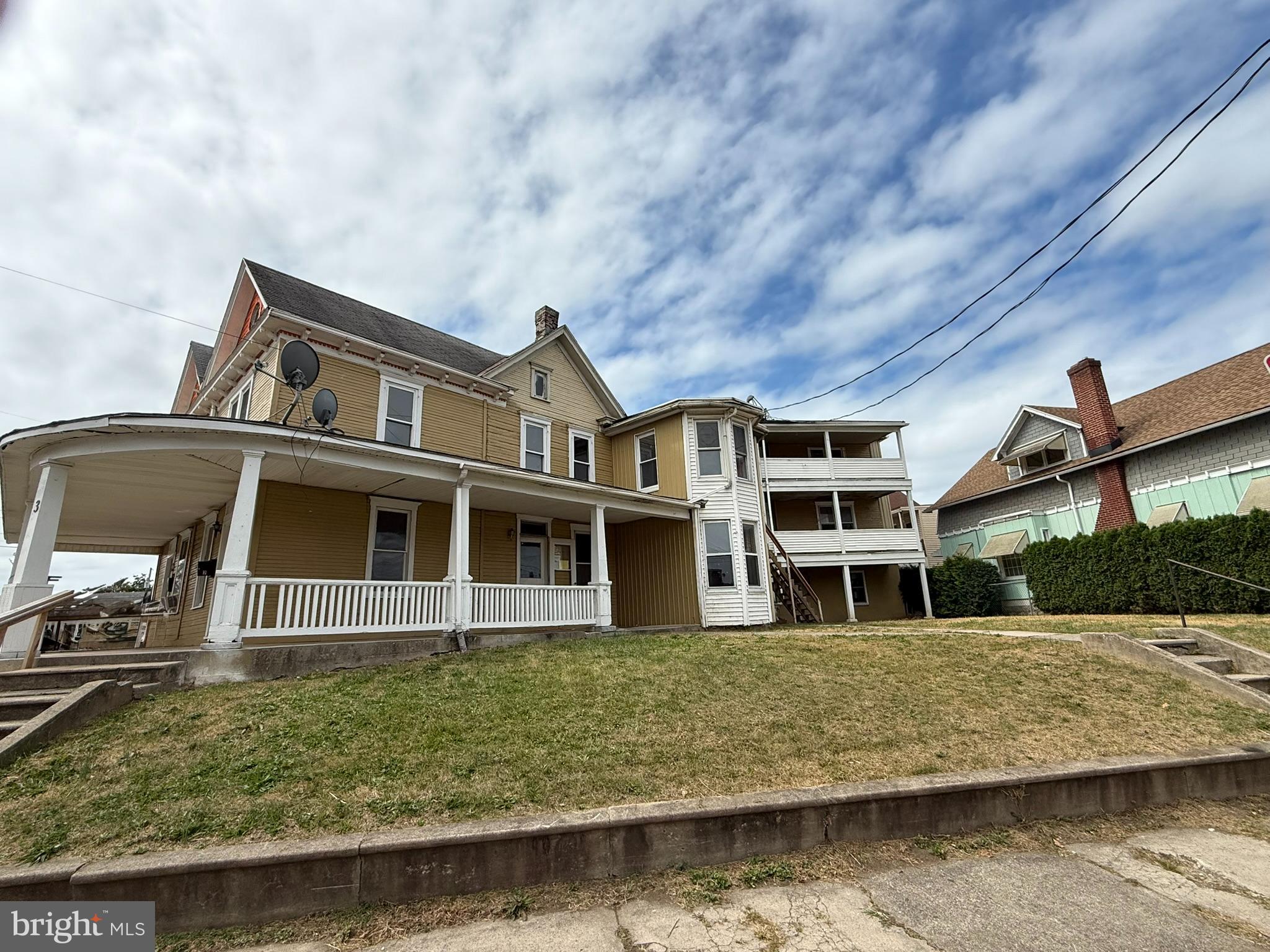 3 SHAW AVENUE