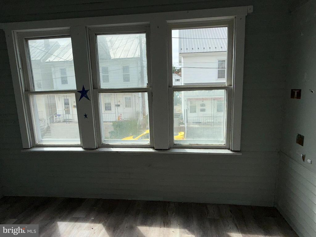 3 SHAW AVENUE