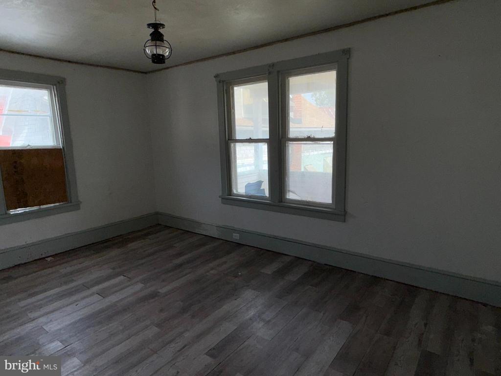 3 SHAW AVENUE