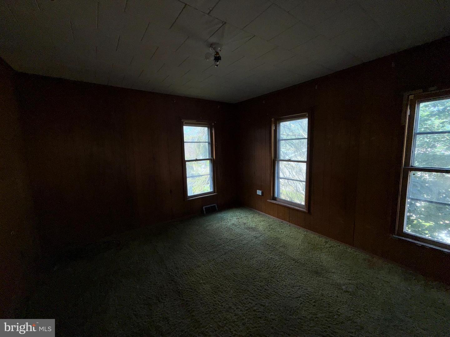 170 Elm St E