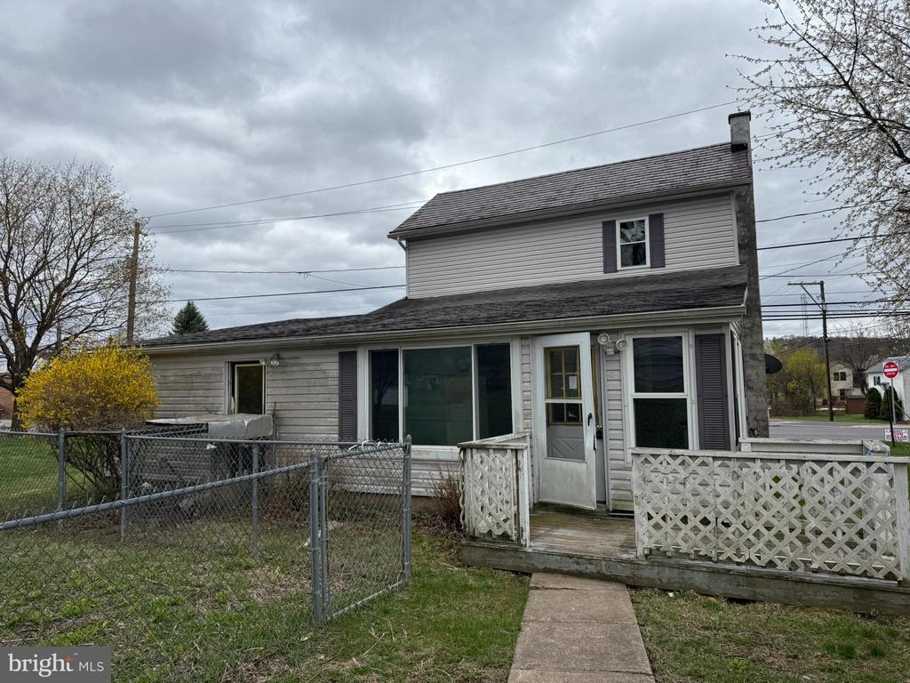 1235 Bloom Road