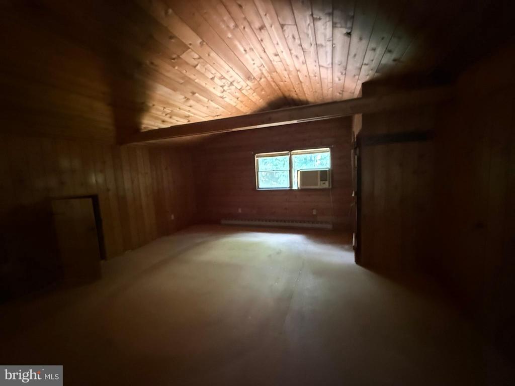 2542 SKYWAY DRIVE