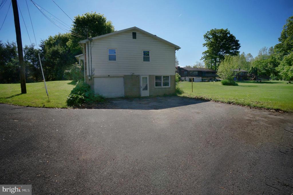 155 Sheffield Dr