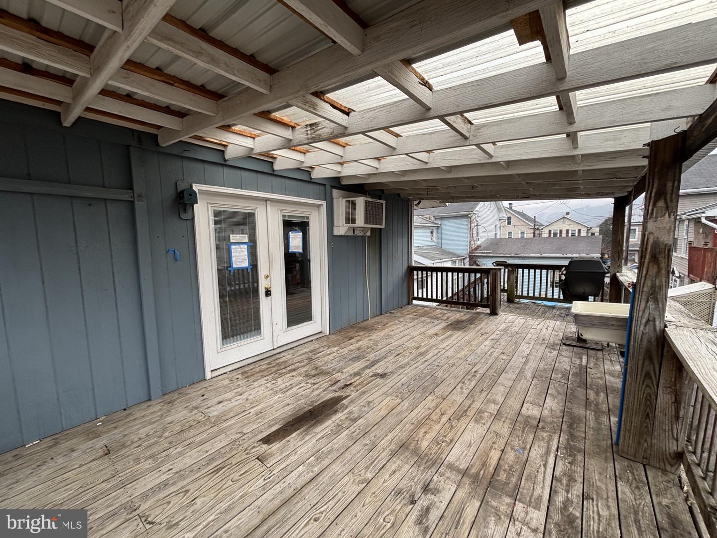 349 Linden St