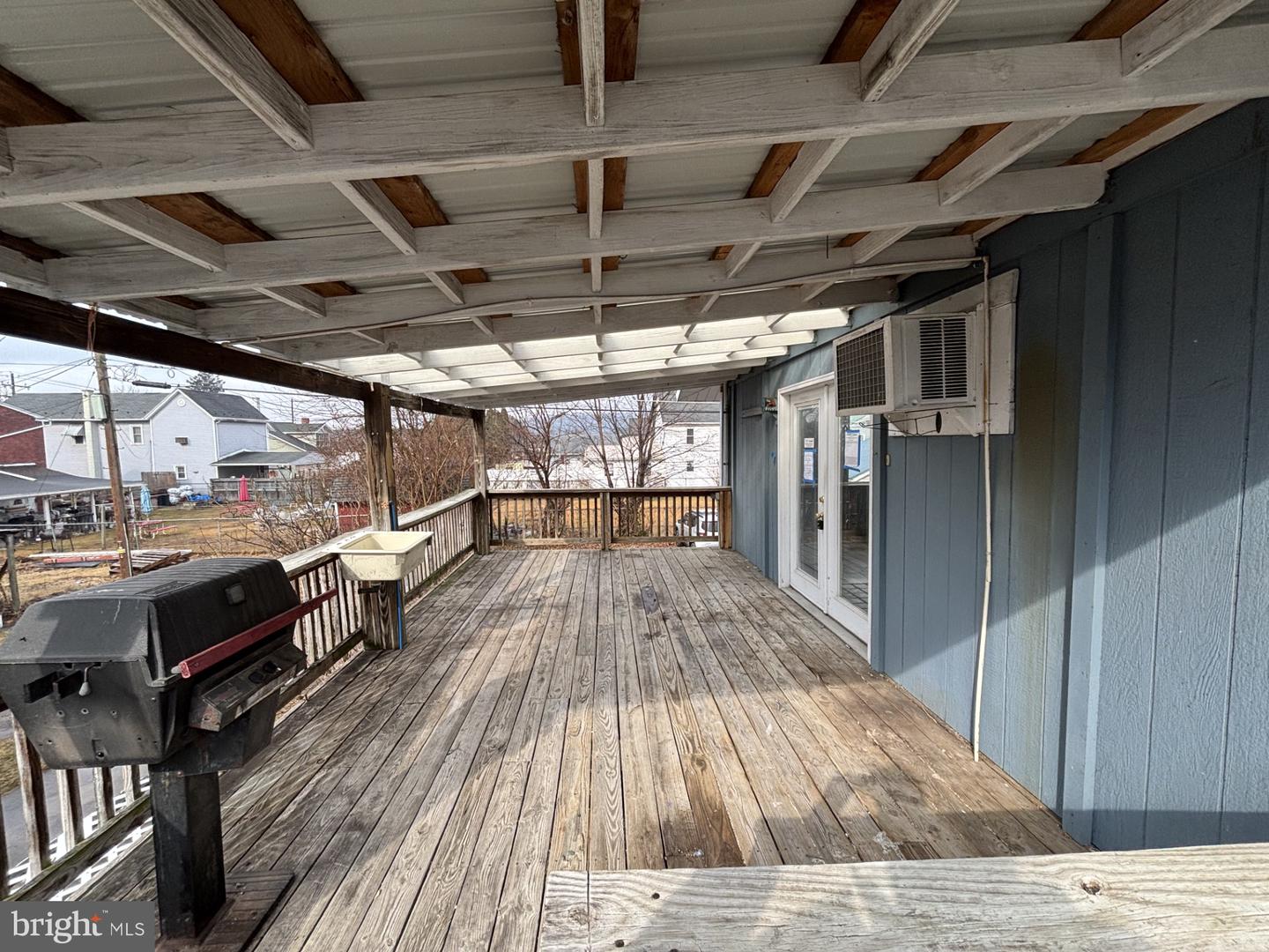 349 Linden St