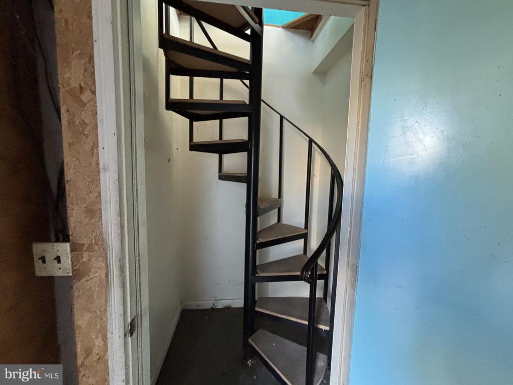 349 Linden St