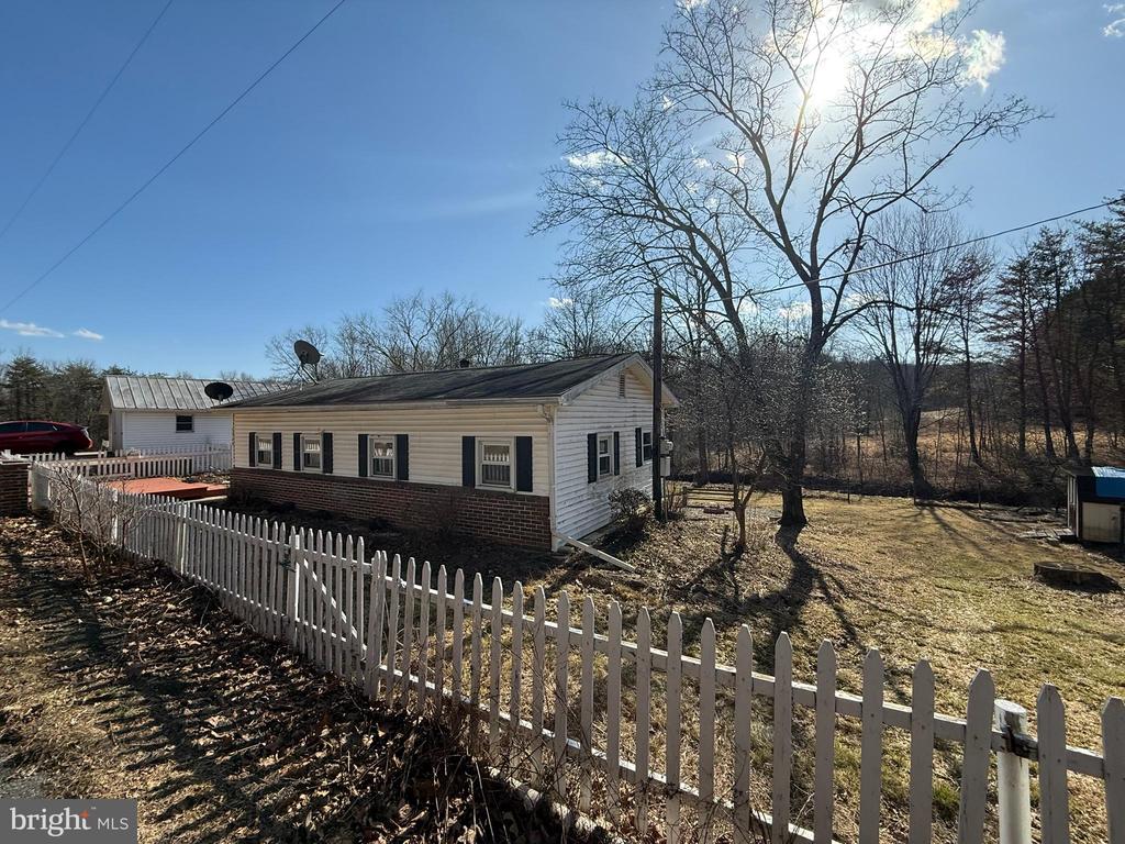 5349 Saint Samuels Rd