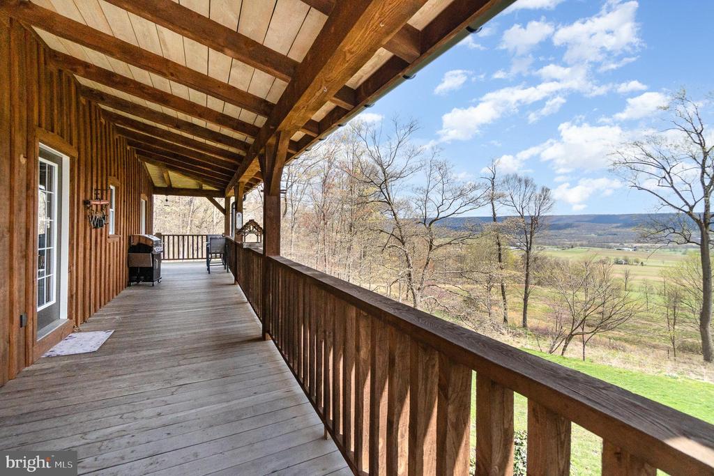 250 Hostetter Ln