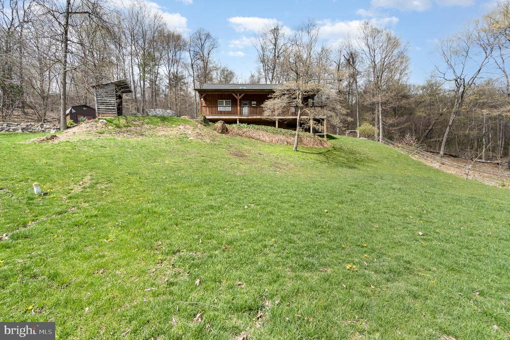 250 Hostetter Ln
