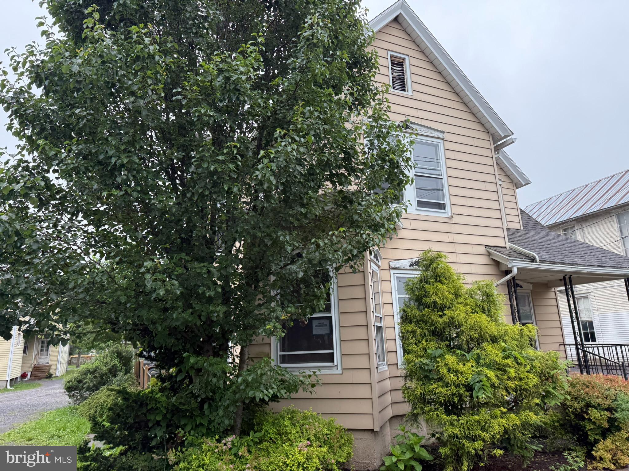 77 Spring St