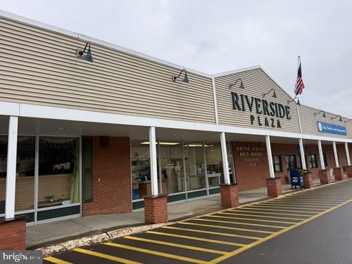 2 RIVERSIDE PLAZA