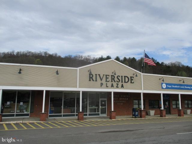 2 RIVERSIDE PLAZA