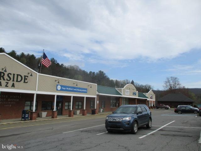 2 RIVERSIDE PLAZA