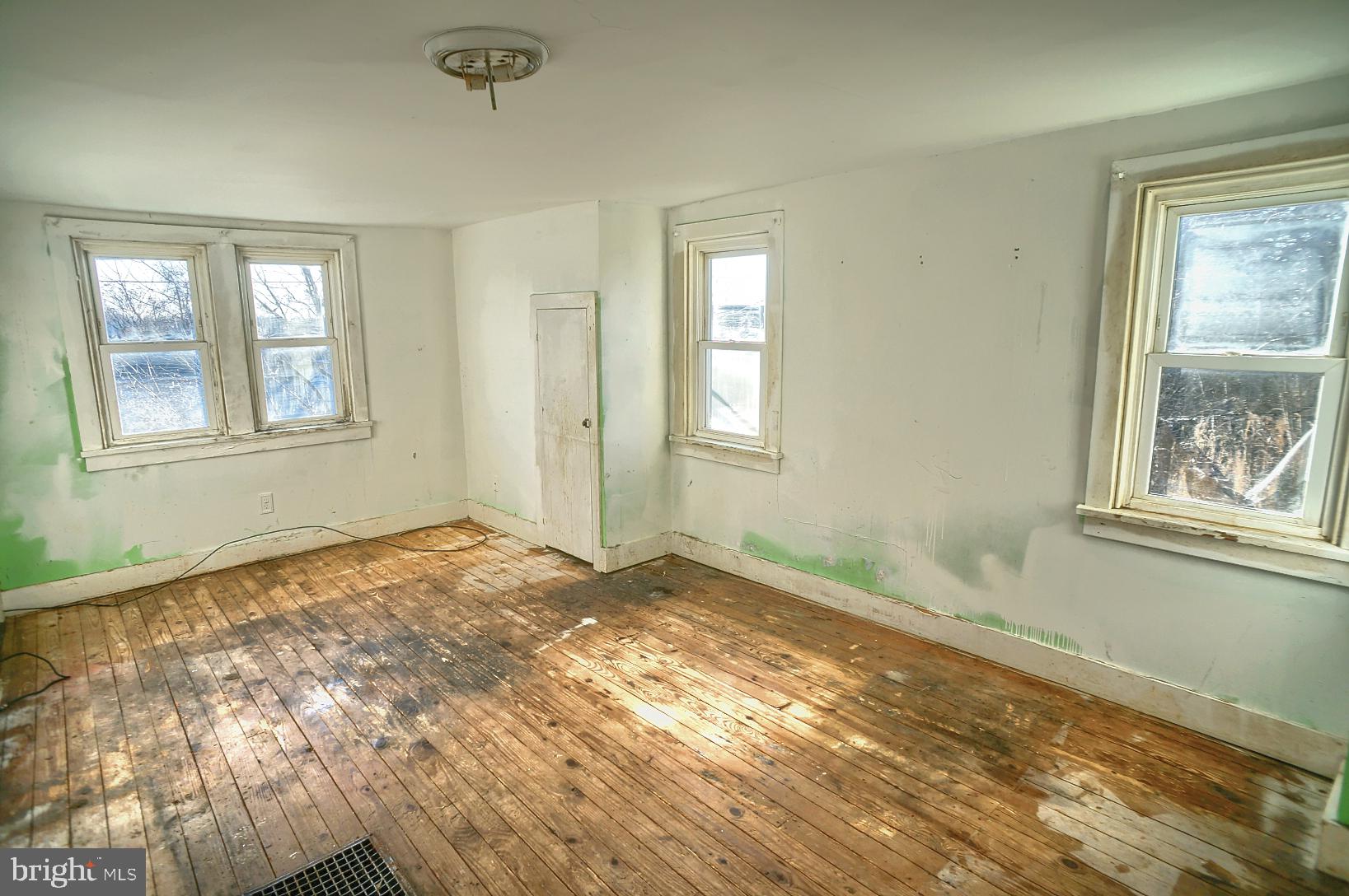 253 Old Cabin Hollow Rd