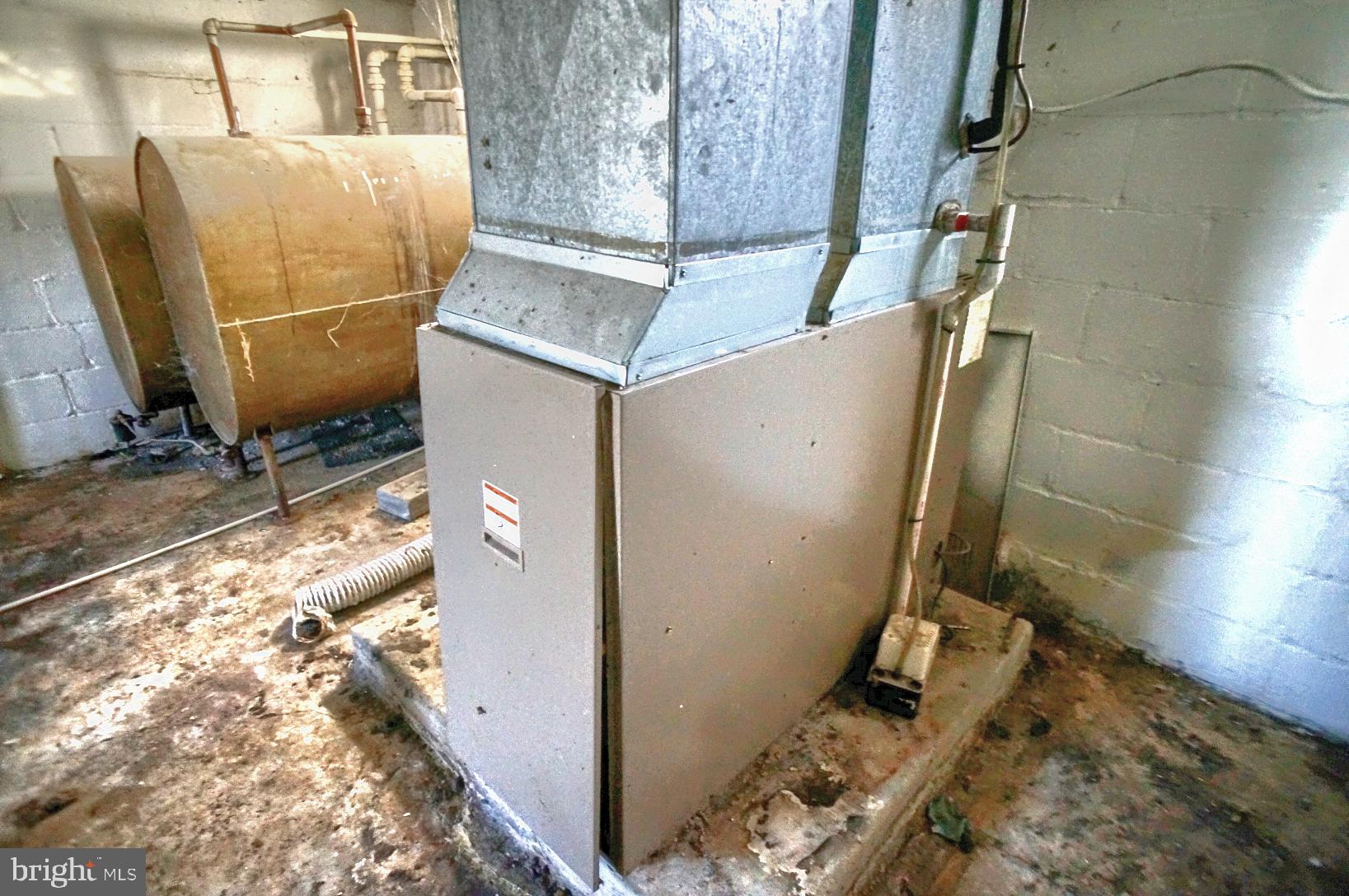 253 Old Cabin Hollow Rd