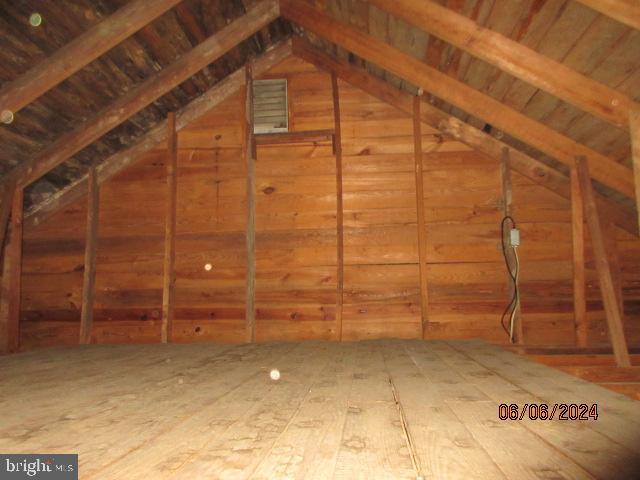 2163 Martin Rd