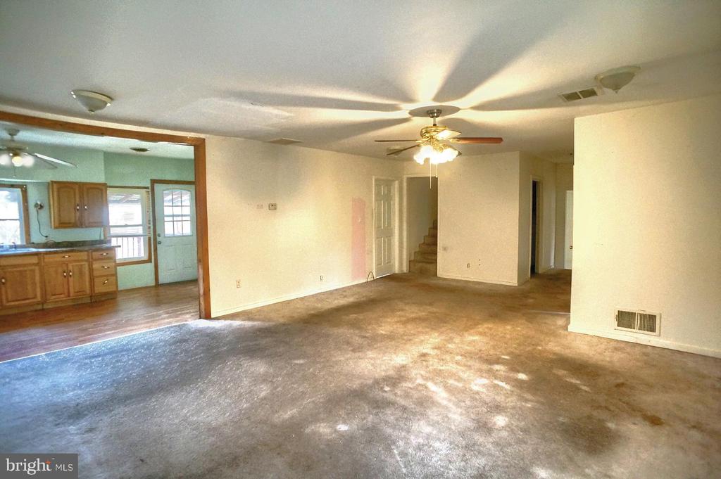 1767 Hilton Ave