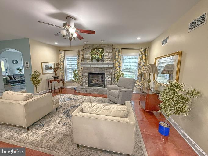 628 Southridge Dr