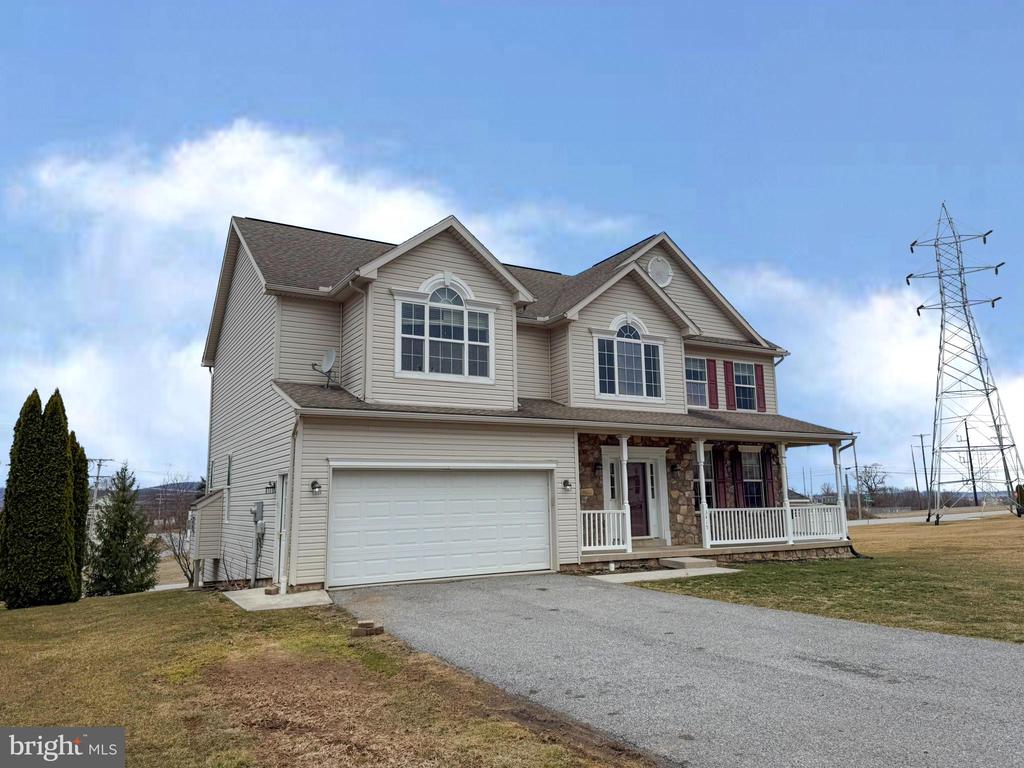 3415 Raintree Rd