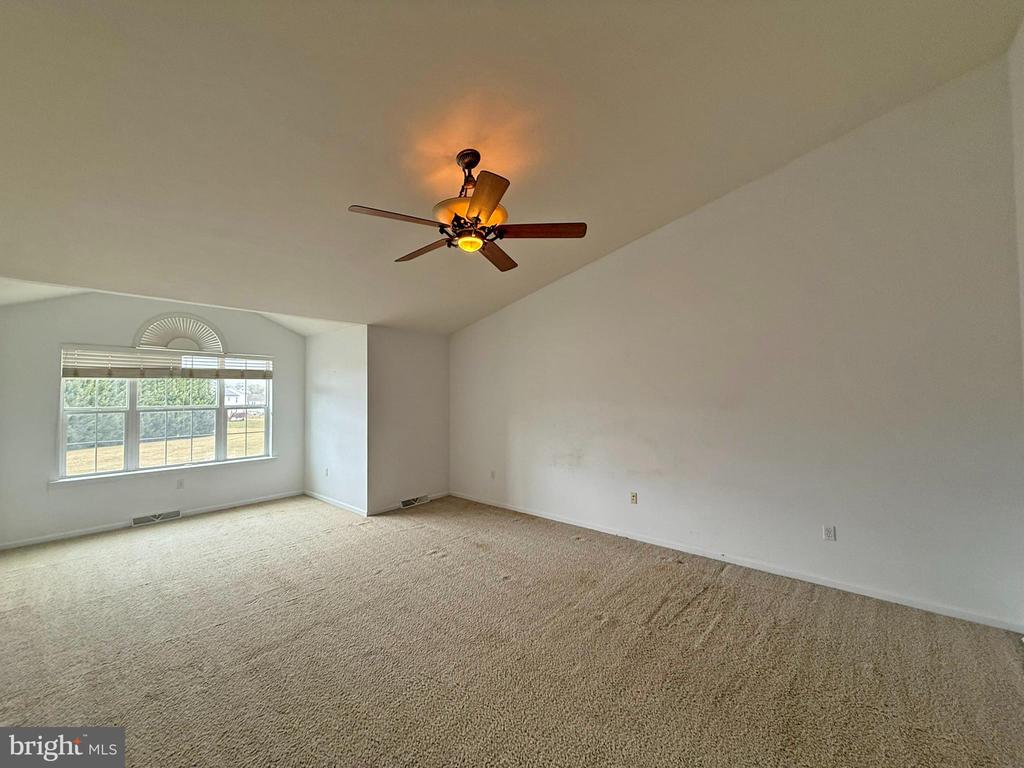 3415 Raintree Rd
