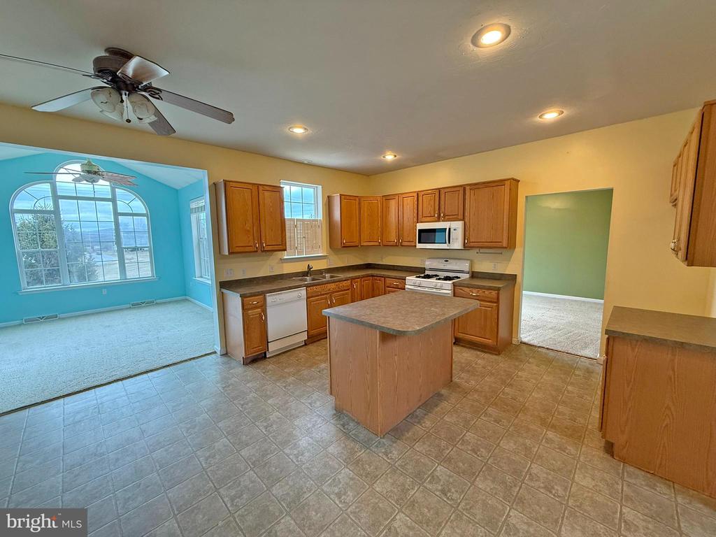 3415 Raintree Rd