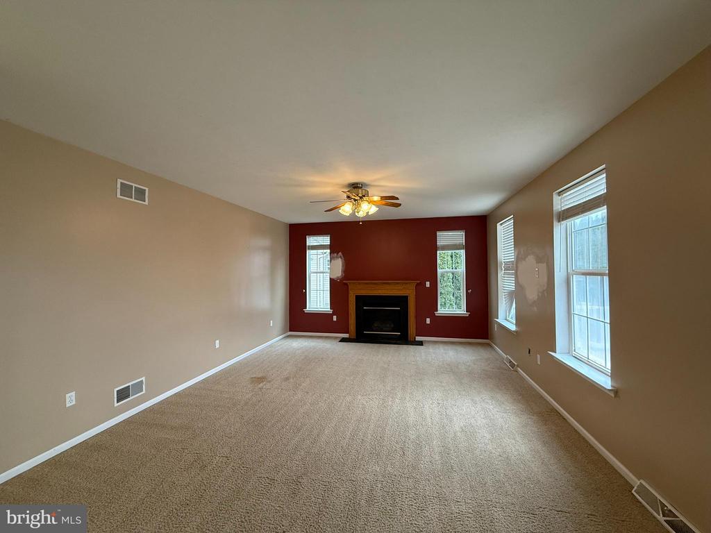 3415 Raintree Rd
