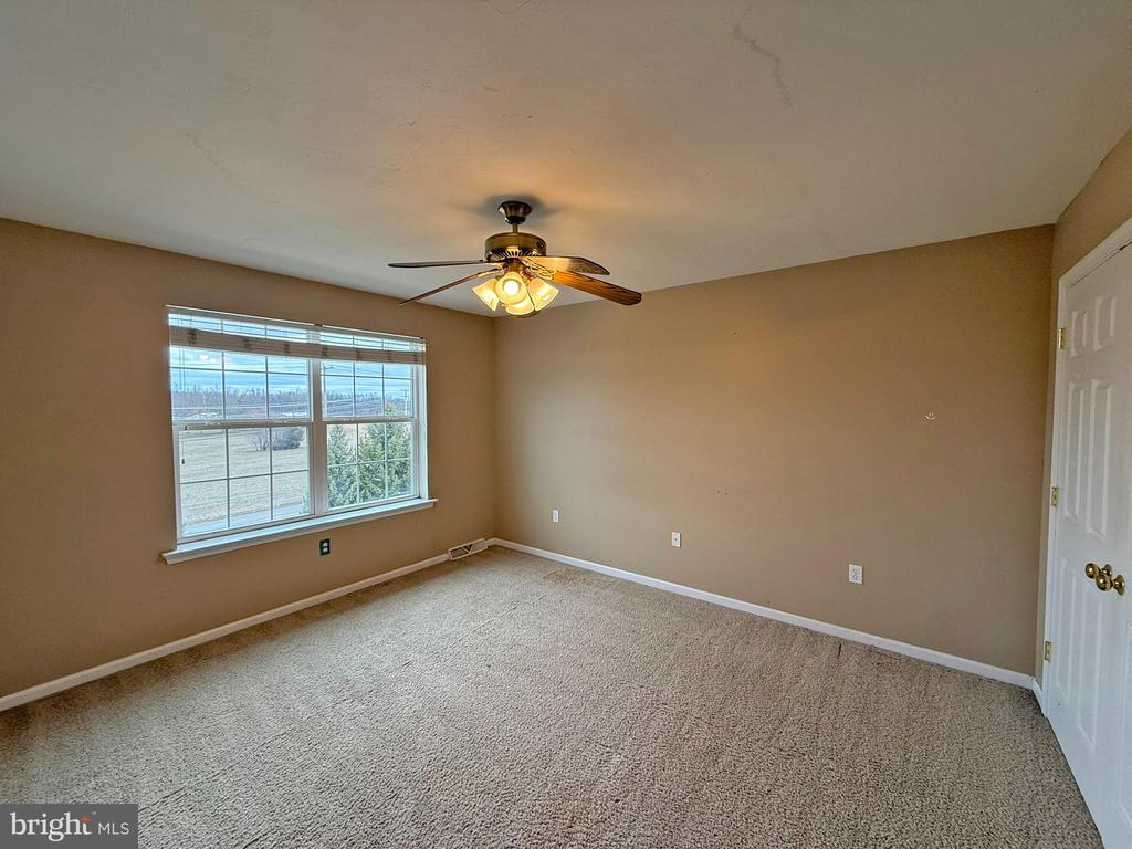 3415 Raintree Rd
