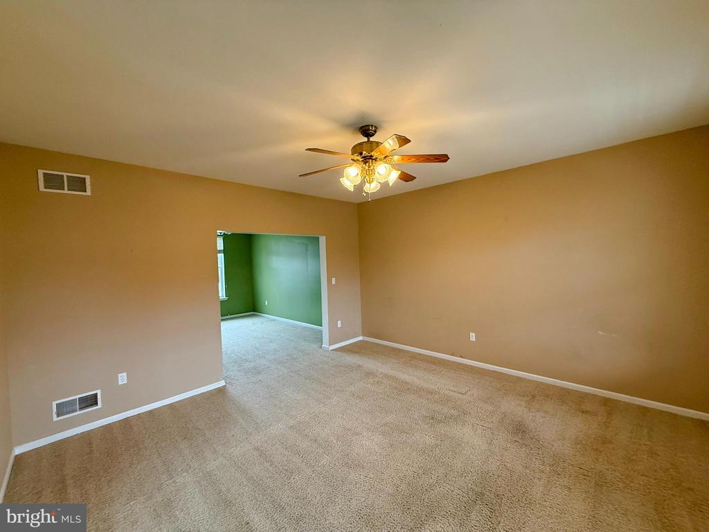 3415 Raintree Rd