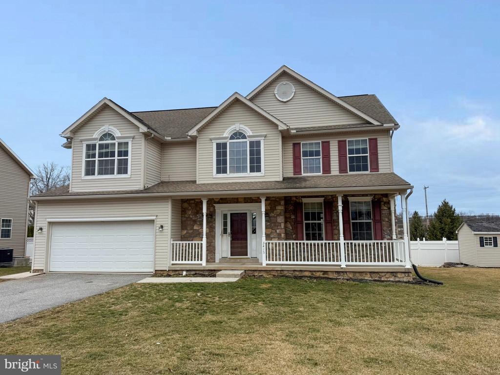 3415 Raintree Rd