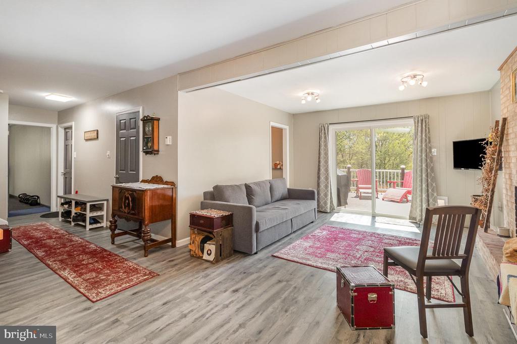 80 Wedgewood Cir