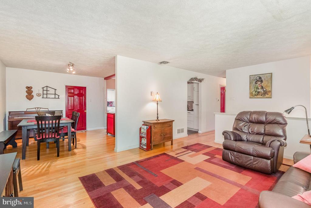 80 Wedgewood Cir