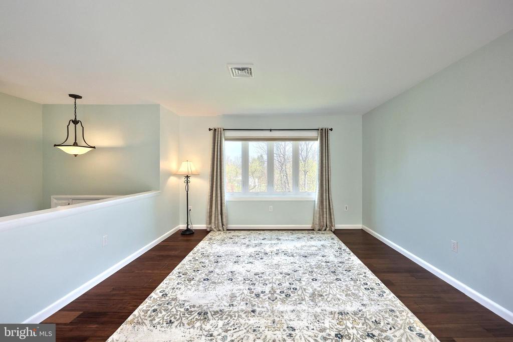 100 BUNKER HILL ROAD
