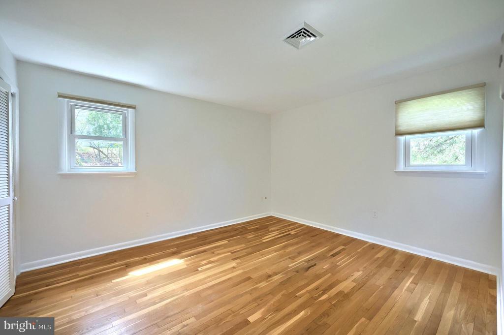 100 BUNKER HILL ROAD