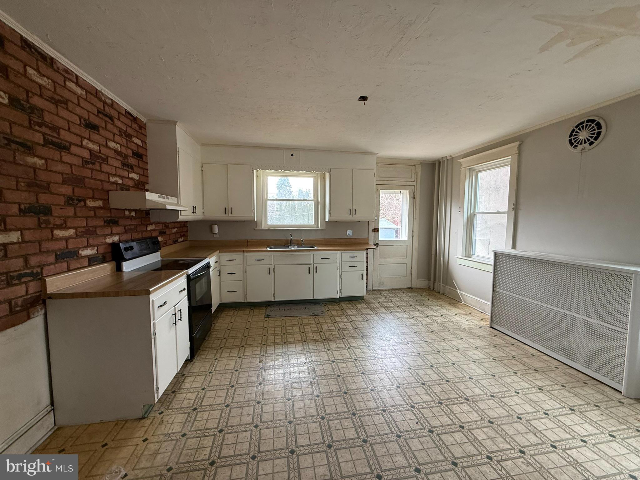 532 N HAWTHORNE STREET