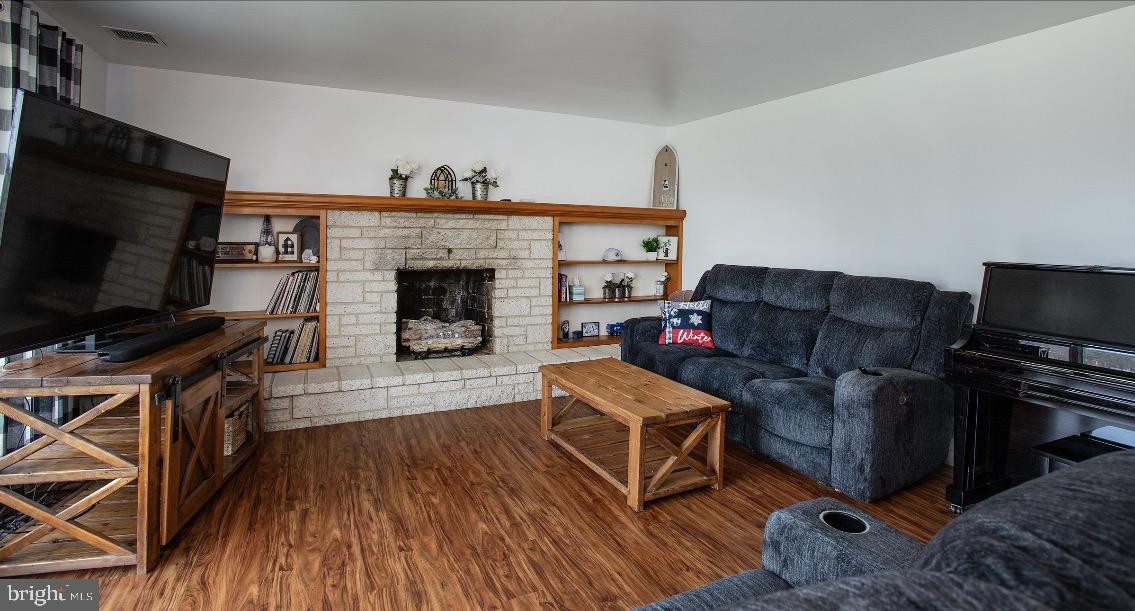 6331 OLD CARLISLE ROAD