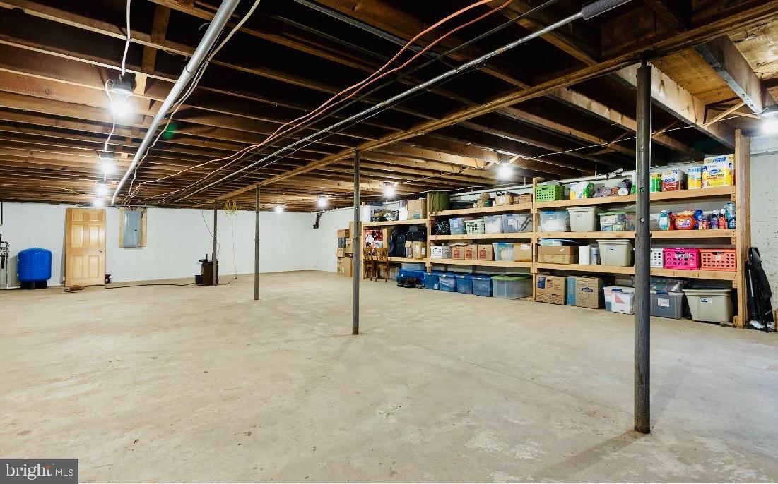 6331 OLD CARLISLE ROAD