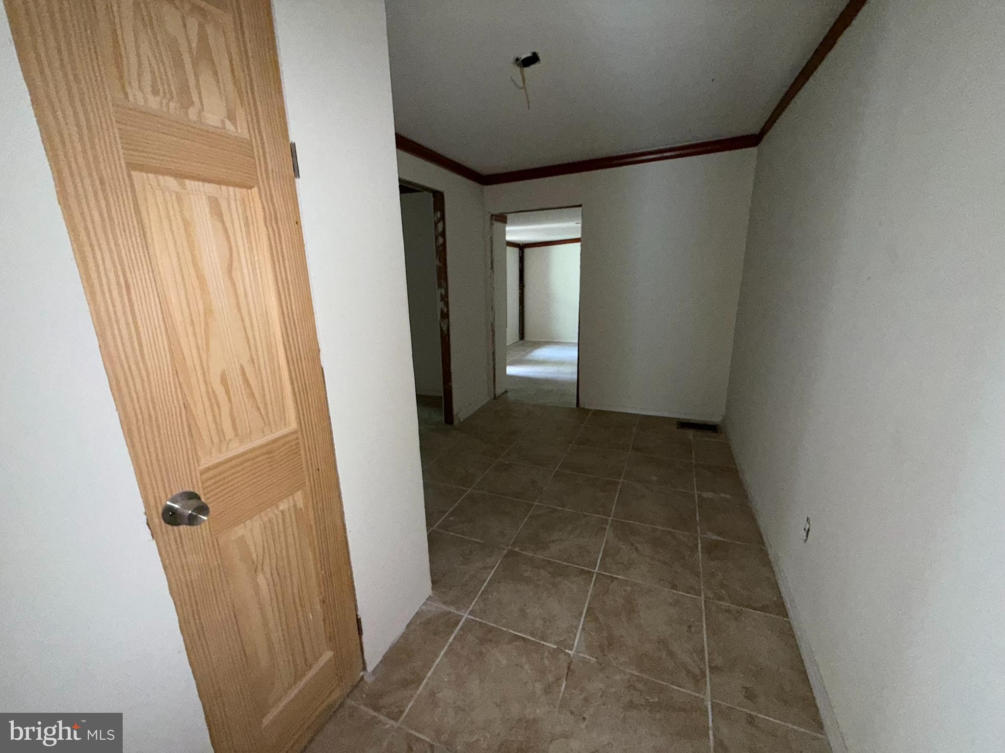 255 E WALNUT STREET