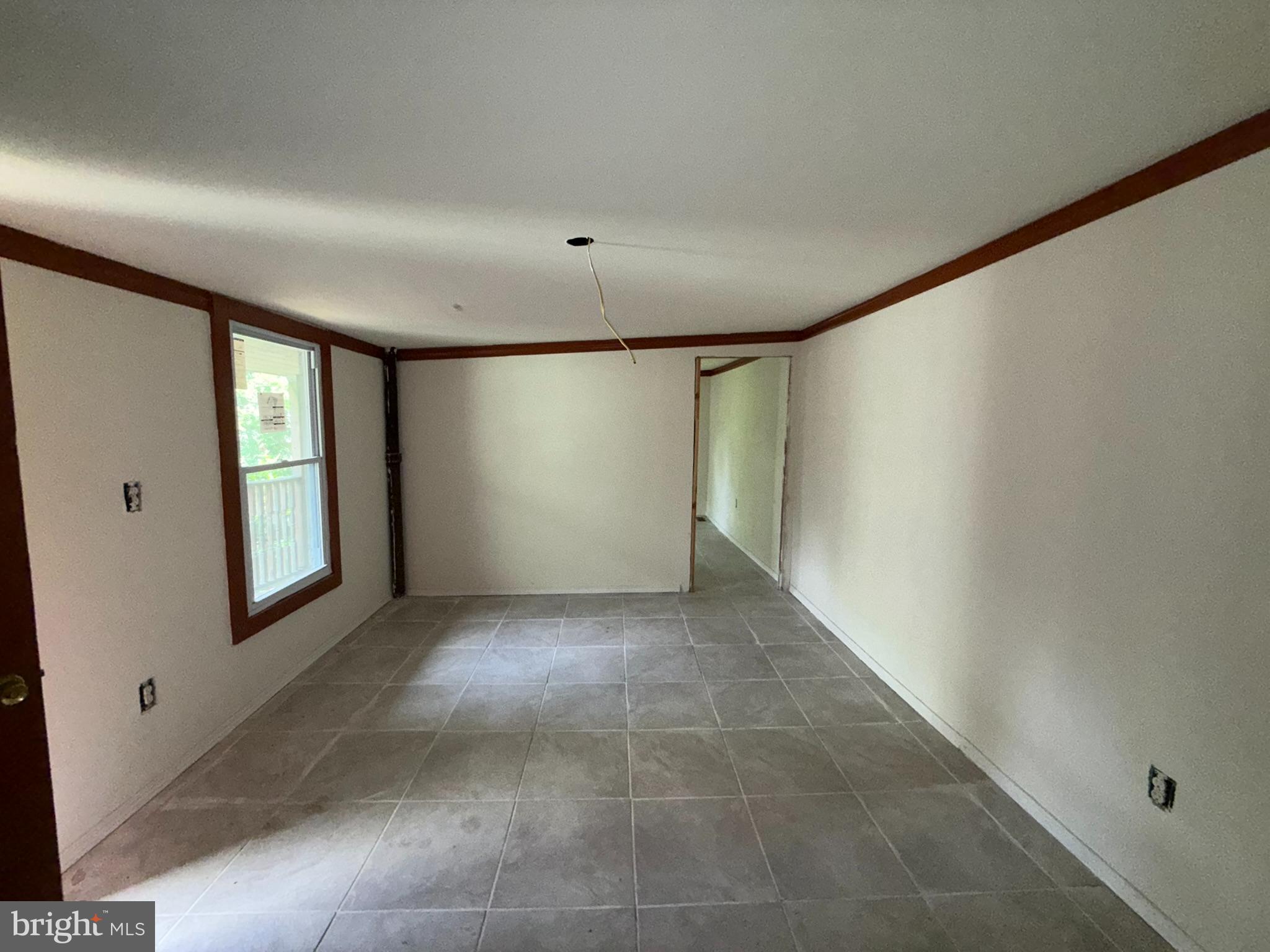 255 E WALNUT STREET