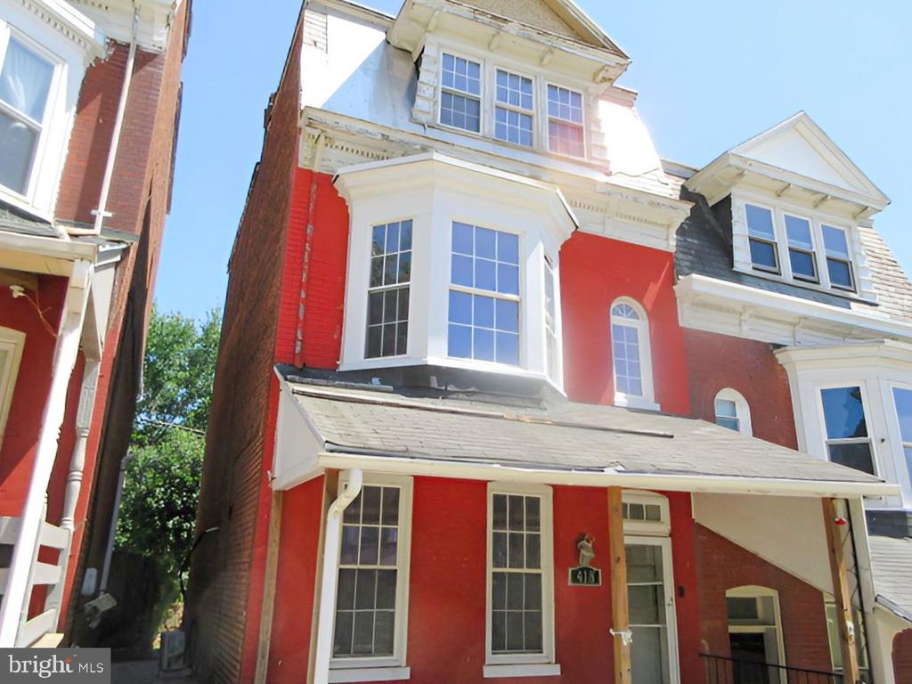 418 PARK STREET