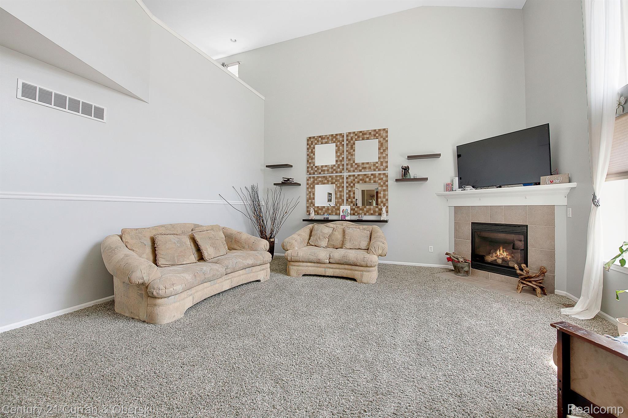 13992 BASSWOOD Circle