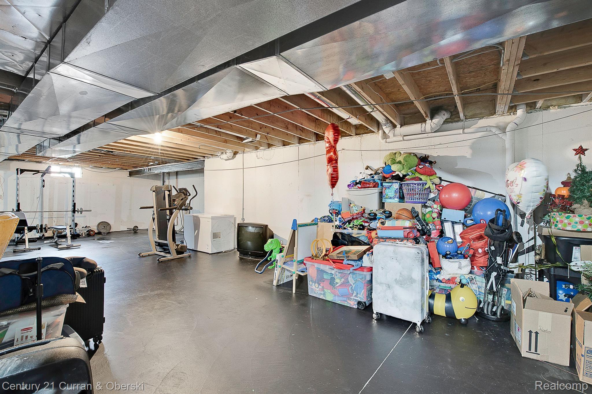 13992 BASSWOOD Circle