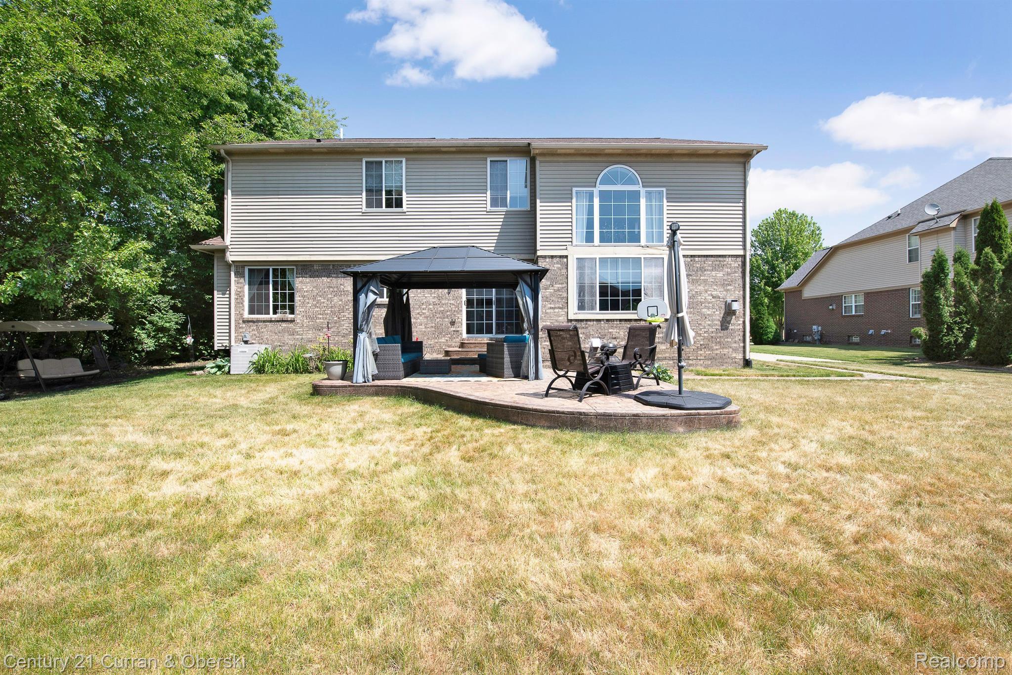 13992 BASSWOOD Circle