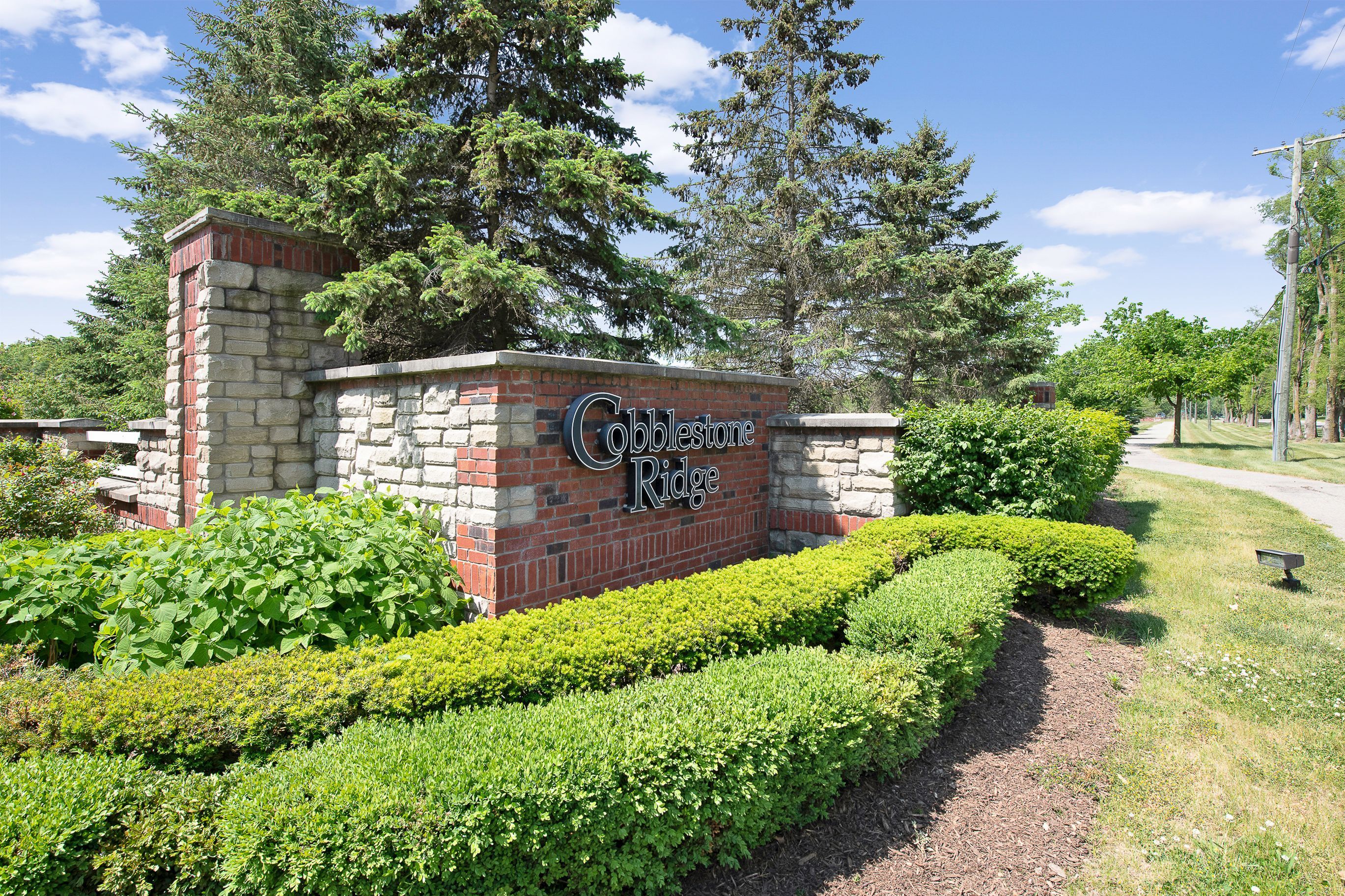13992 BASSWOOD Circle