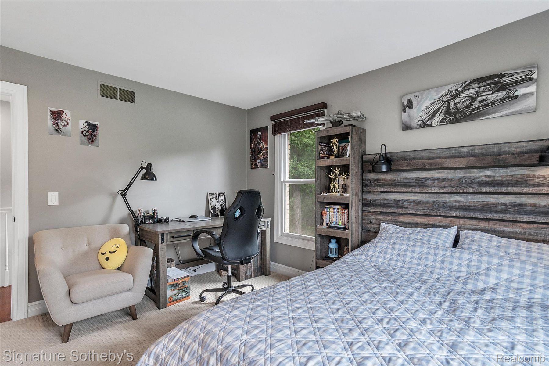 933 ANNIE LANG Drive