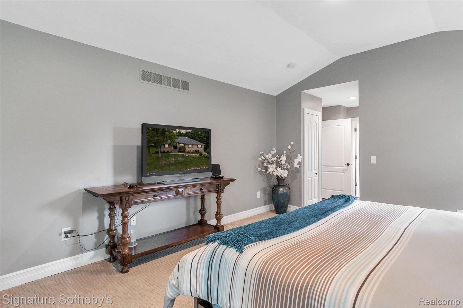 933 ANNIE LANG Drive