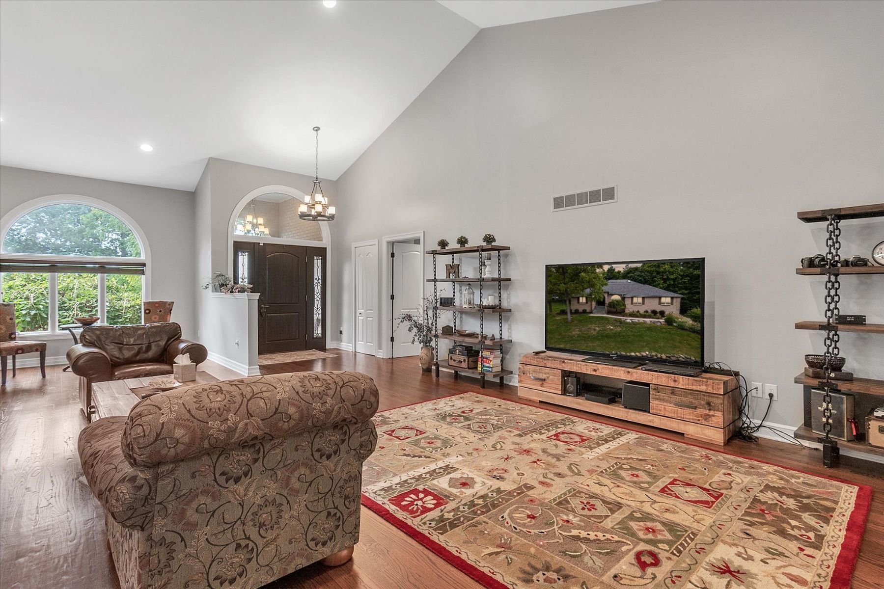 933 ANNIE LANG Drive