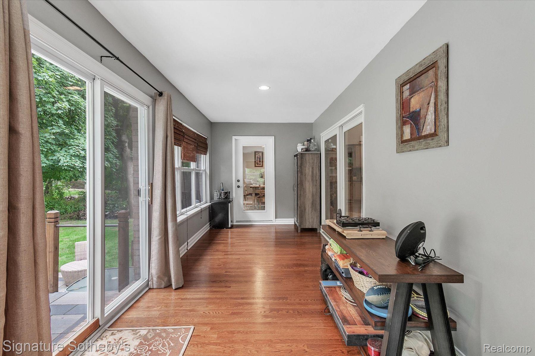 933 ANNIE LANG Drive