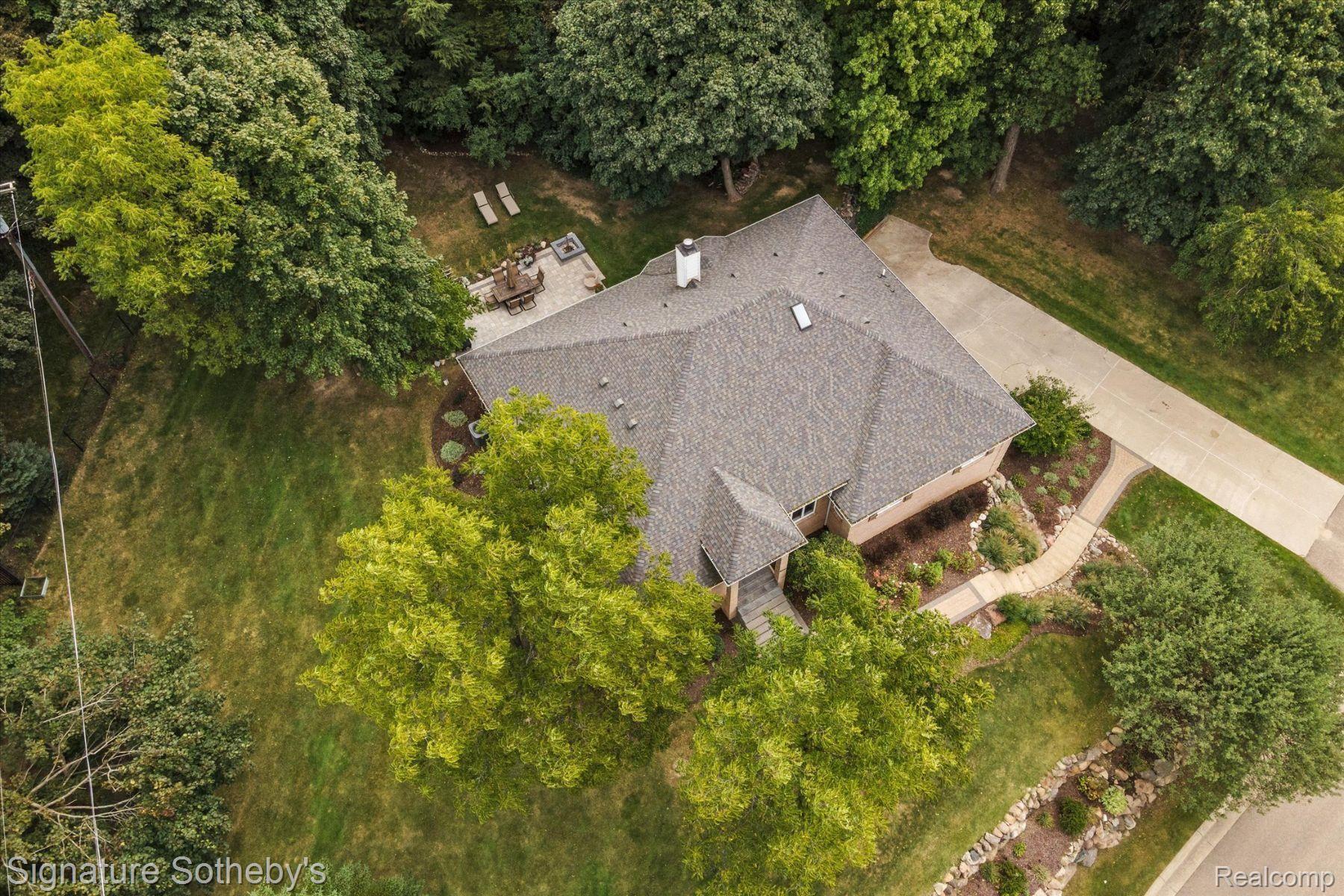 933 ANNIE LANG Drive