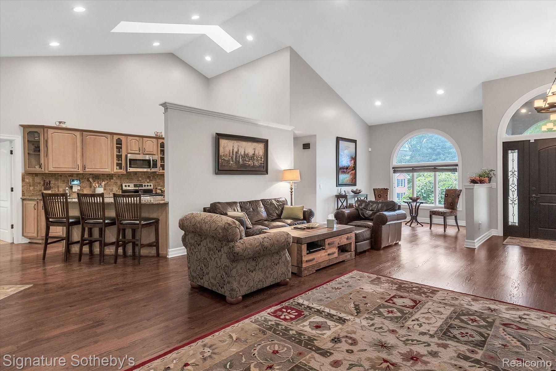 933 ANNIE LANG Drive