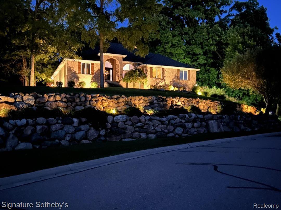 933 ANNIE LANG Drive